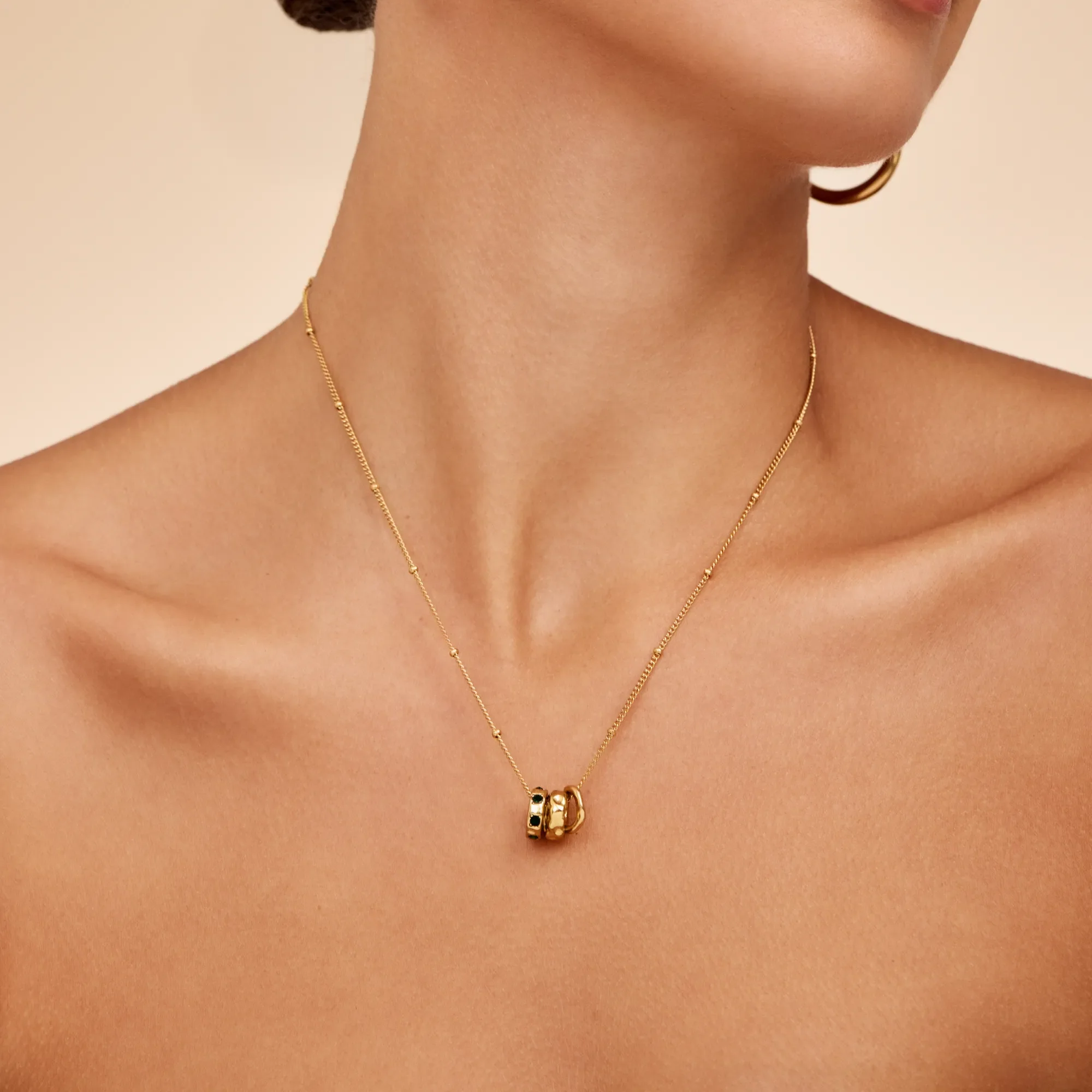 Amara Trio Pendant Necklace - Image 5