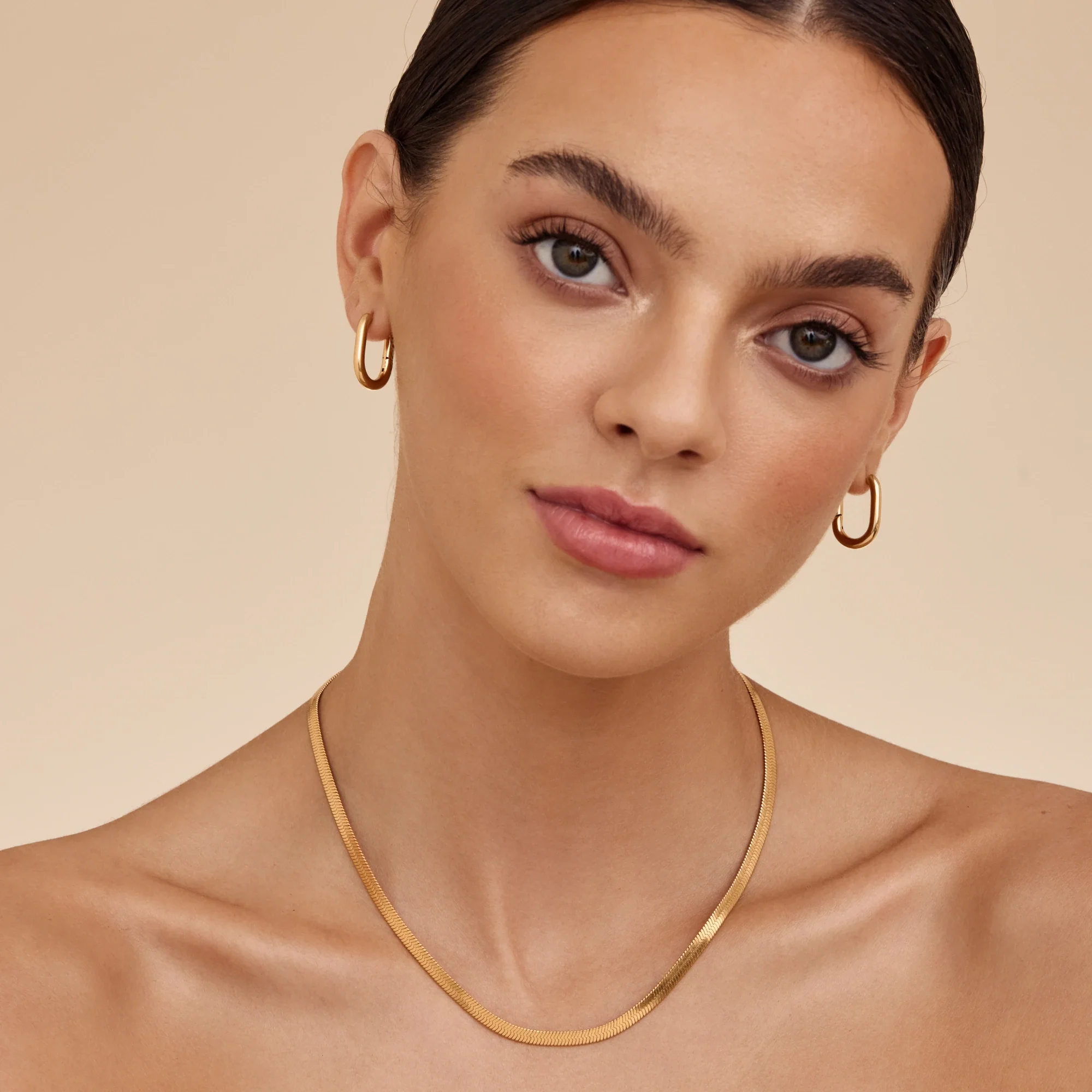 Everyday Essential Hoop Earrings - Image 3