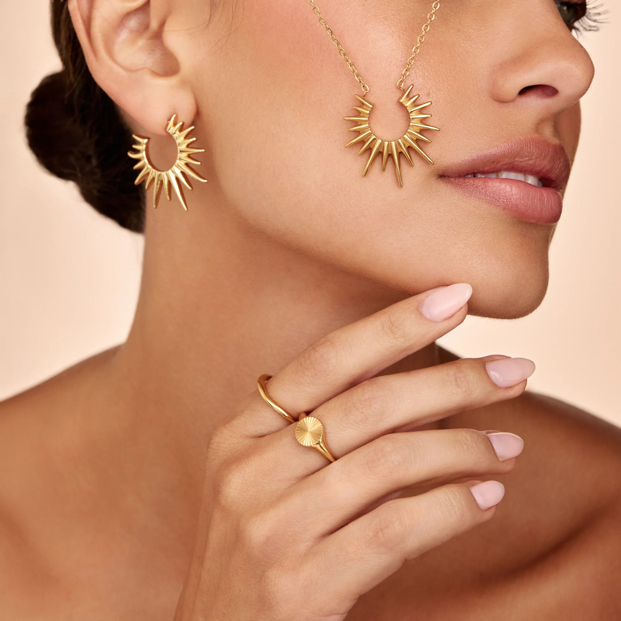 Helia Sunburst Earrings - Image 2