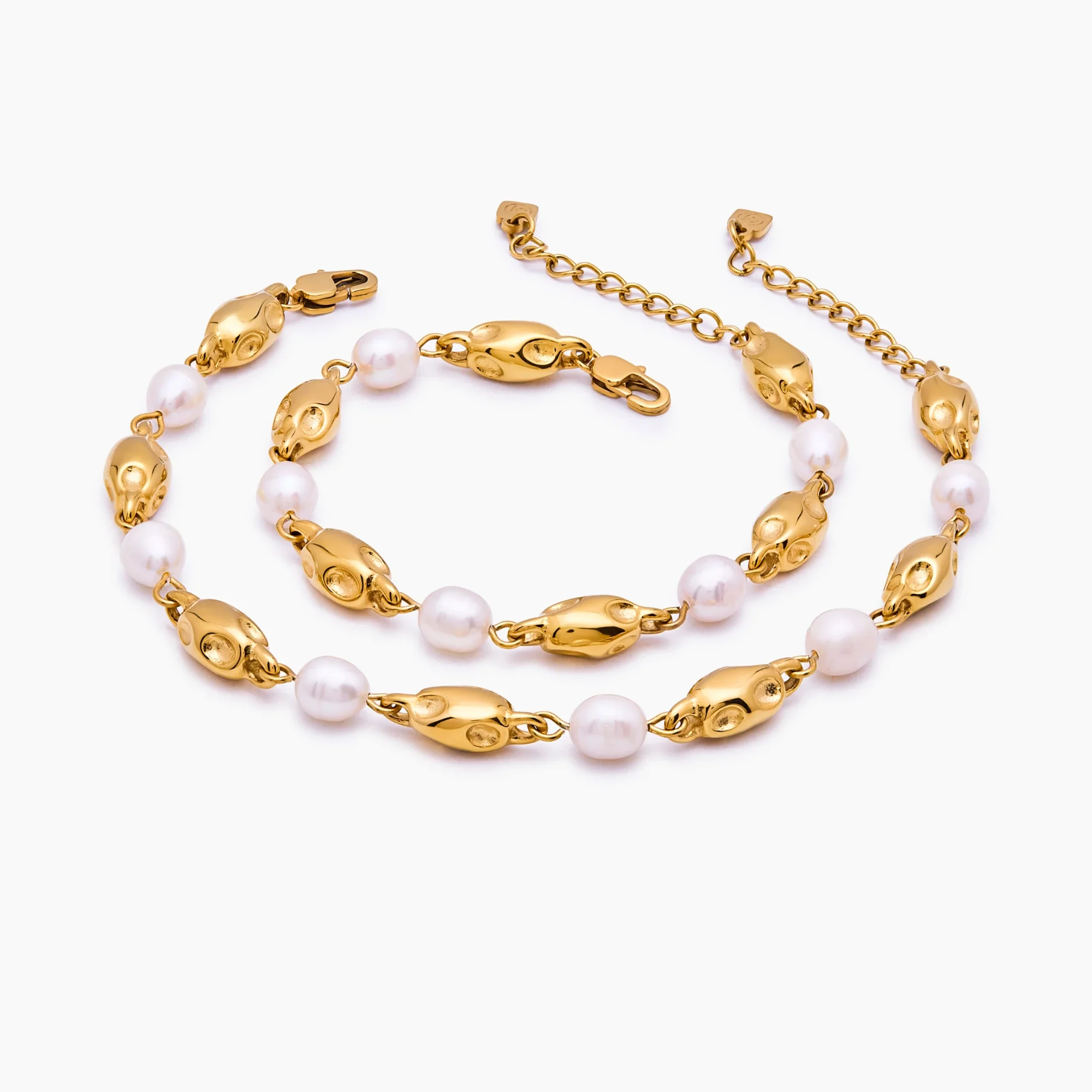 Molten Freshwater Pearl Bracelet - Image 7