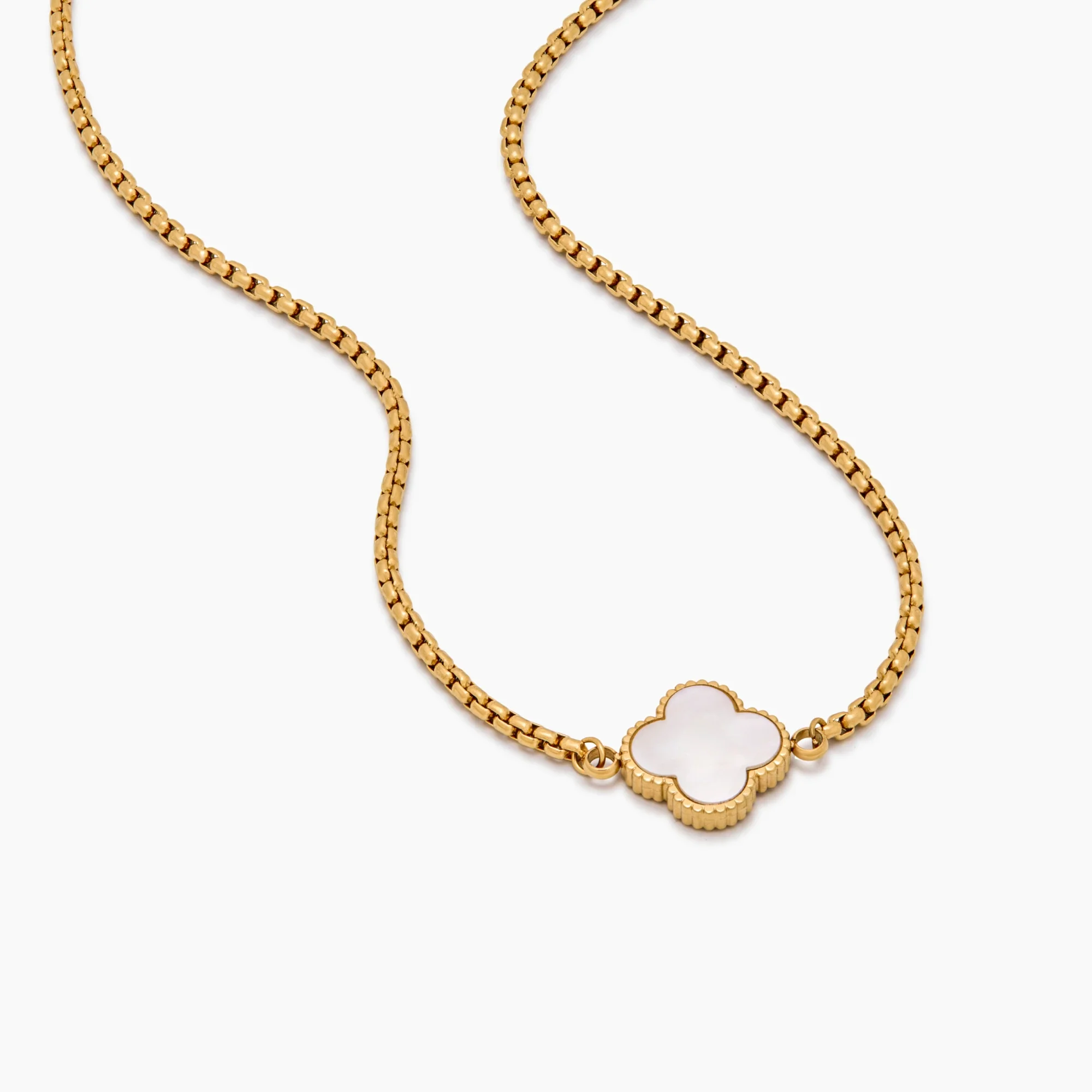 Pearl Clover Necklace - Image 3