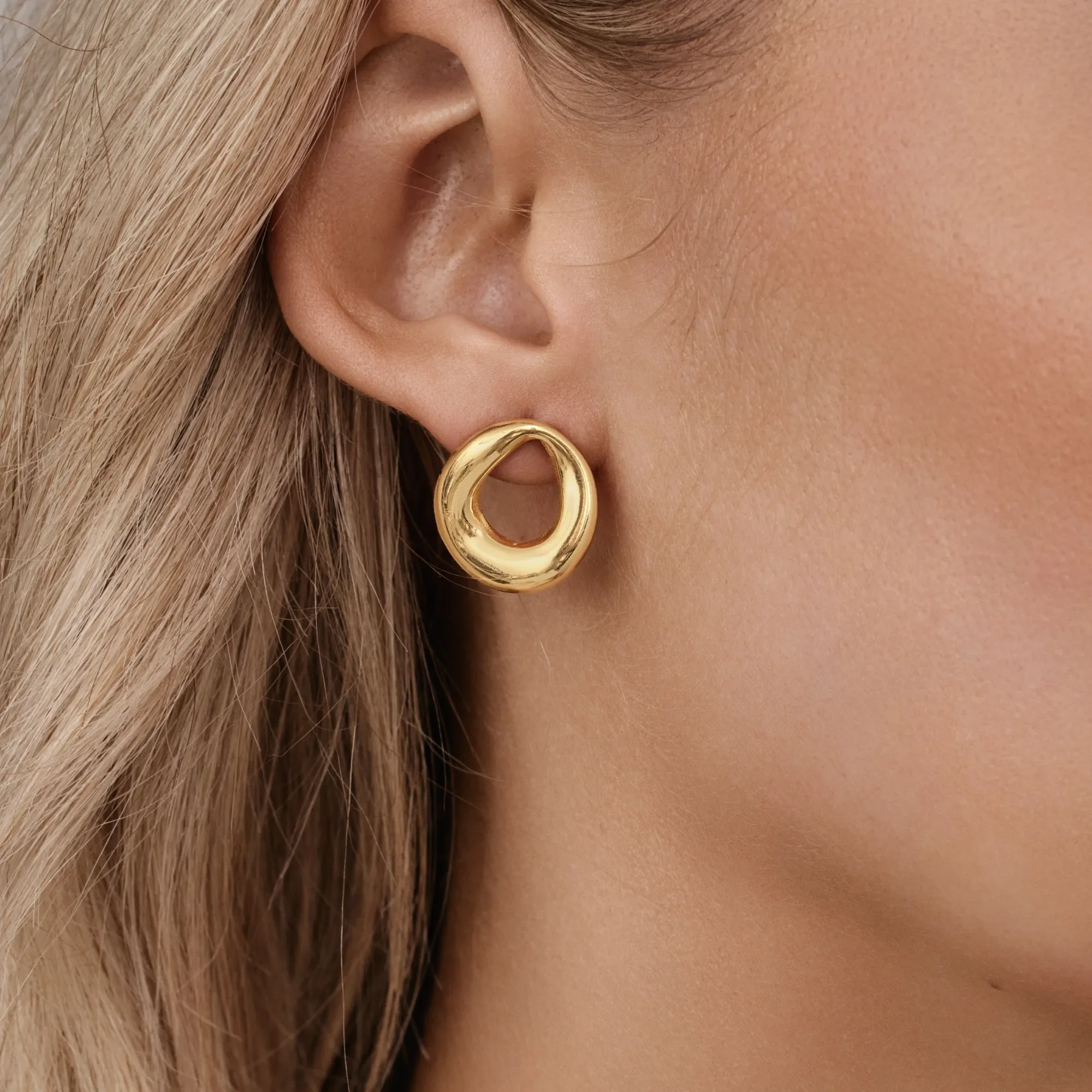 Sculpted Loop Earrings - Image 2