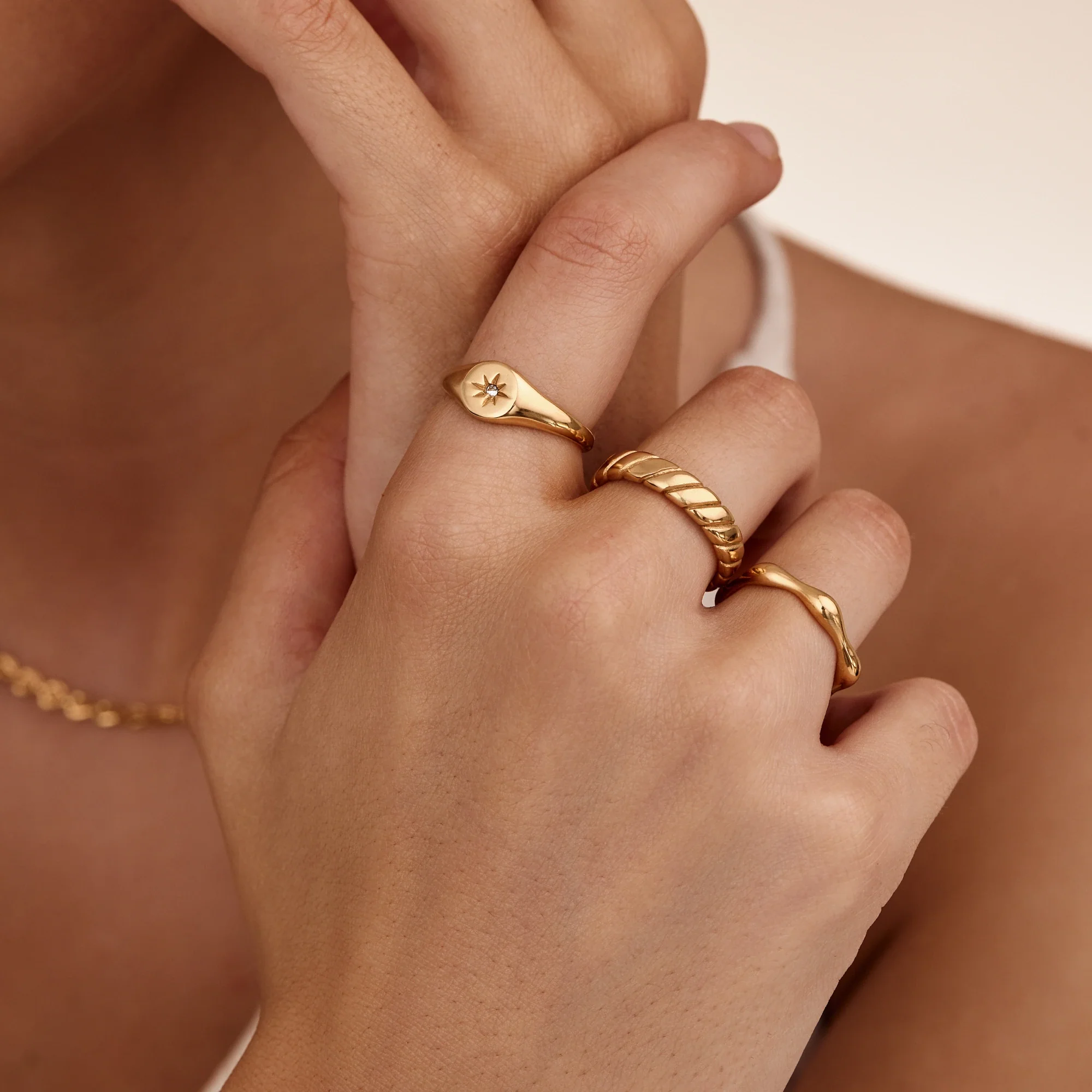 Stella Signet Ring - Image 2