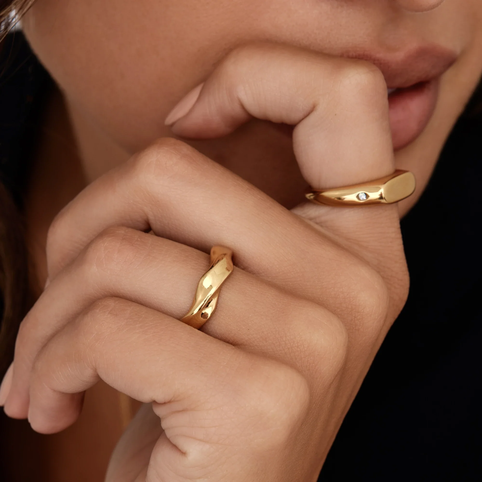 Wave Twist Ring - Image 2